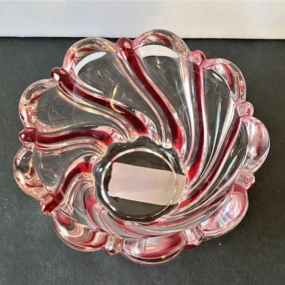 NEW Candle Holder ,Home Beautiful Candy Cane Swirl Pattern - Picture 2 of 12